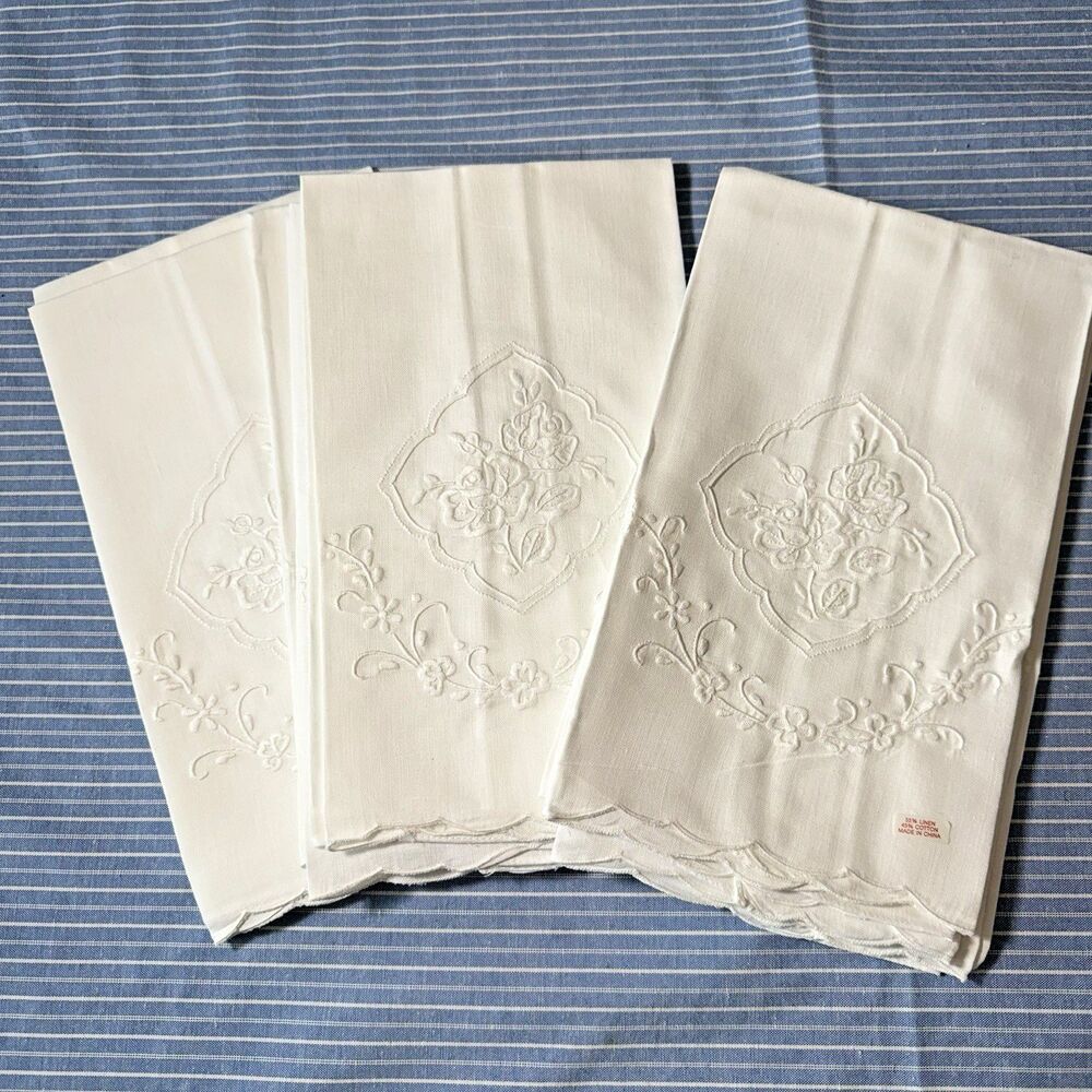 Embroidered Linen Napkins Set 12 White Floral Scallop Edge 20.5 x 13.5‎